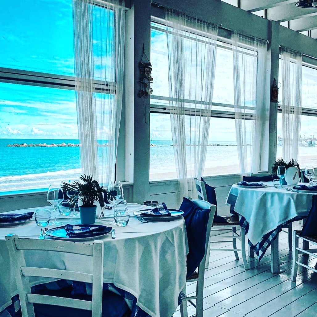 Vittoria Beach — foto 1