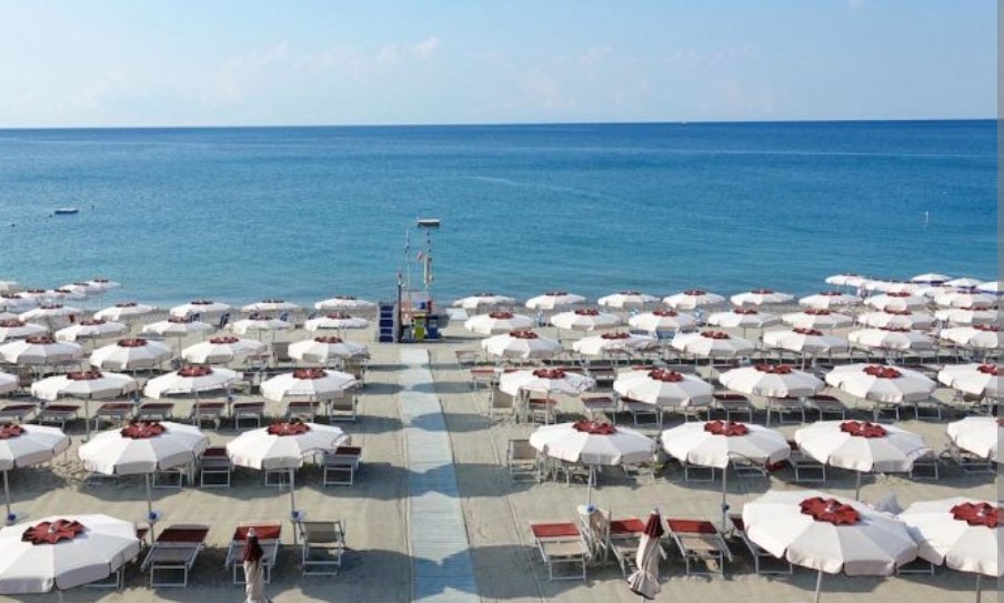 Bagni Garibaldi a Finale Ligure — foto 2
