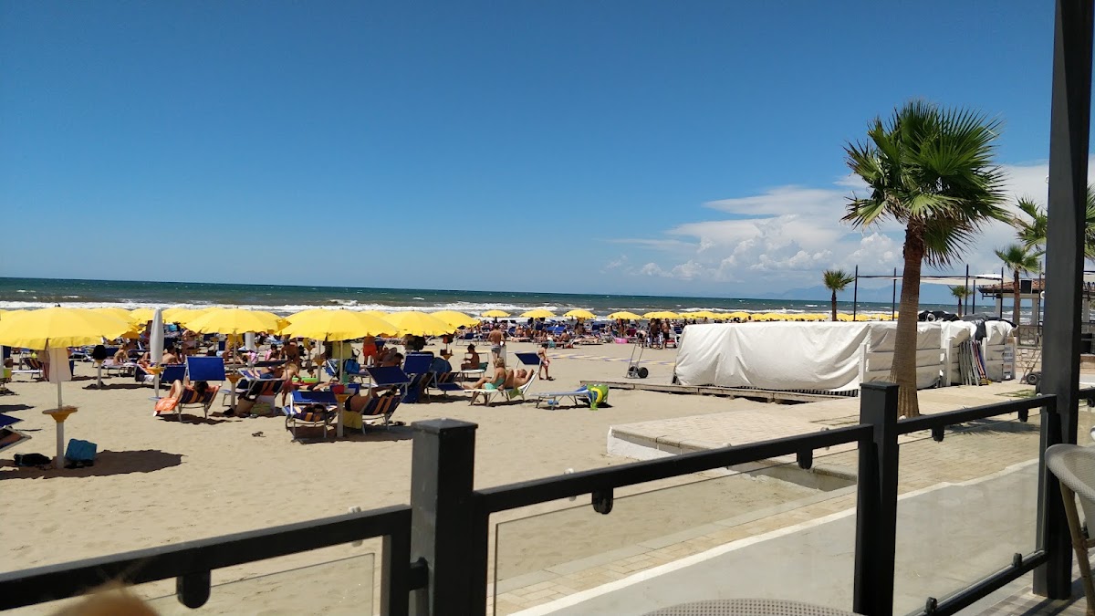 Capri Beach a Pozzuoli — foto 2