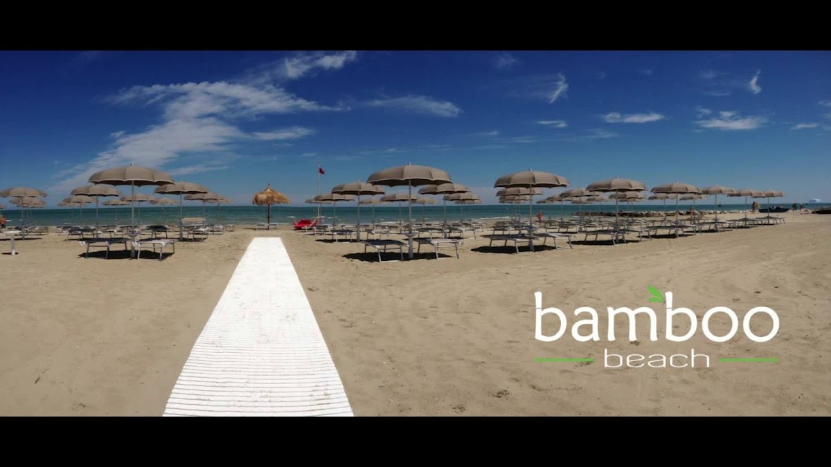Bamboo beach — foto 1